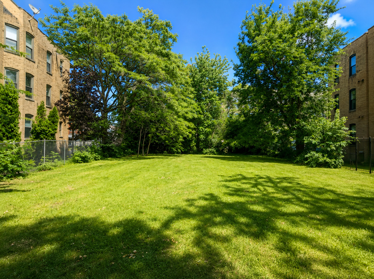 5031 S Michigan Avenue Property Photo 2