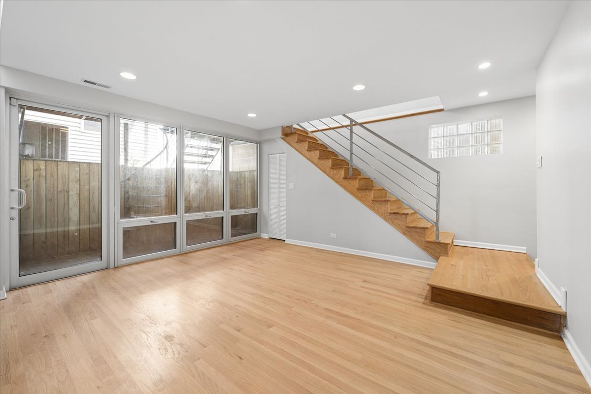1015 N Hermitage Avenue B Property Photo 25
