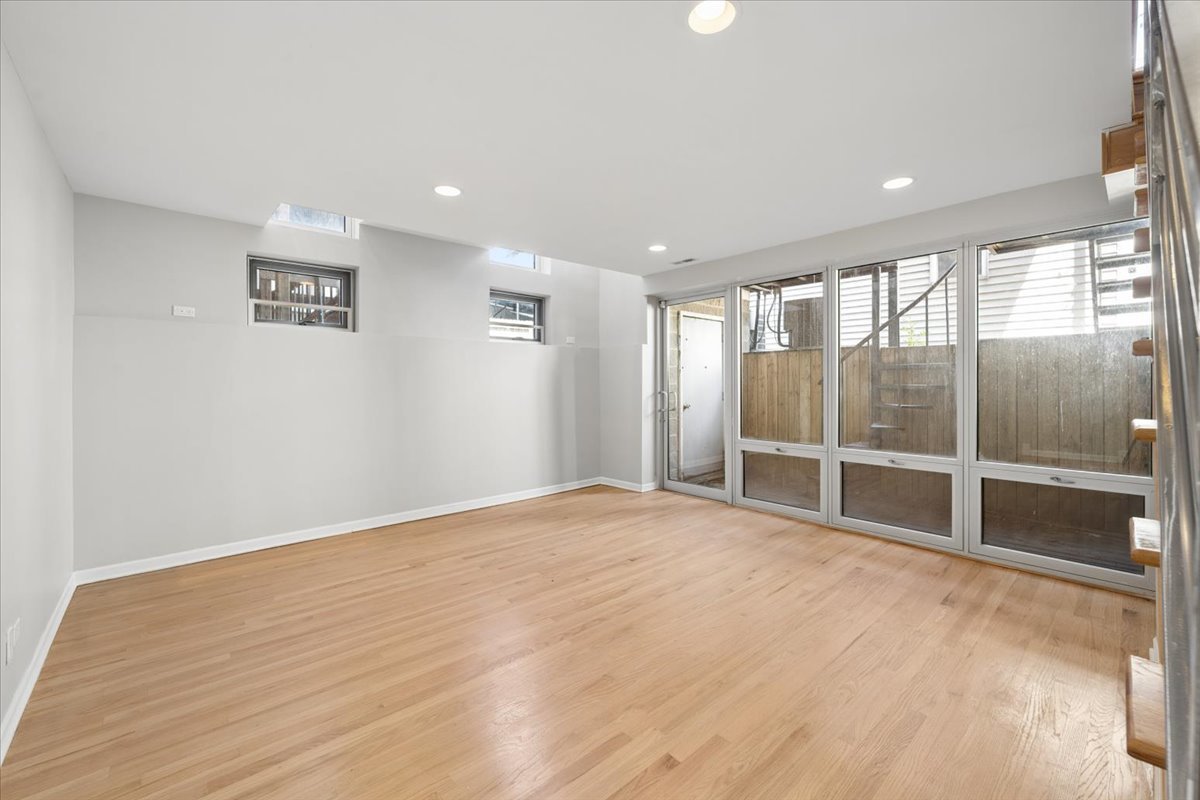1015 N Hermitage Avenue B Property Photo 27