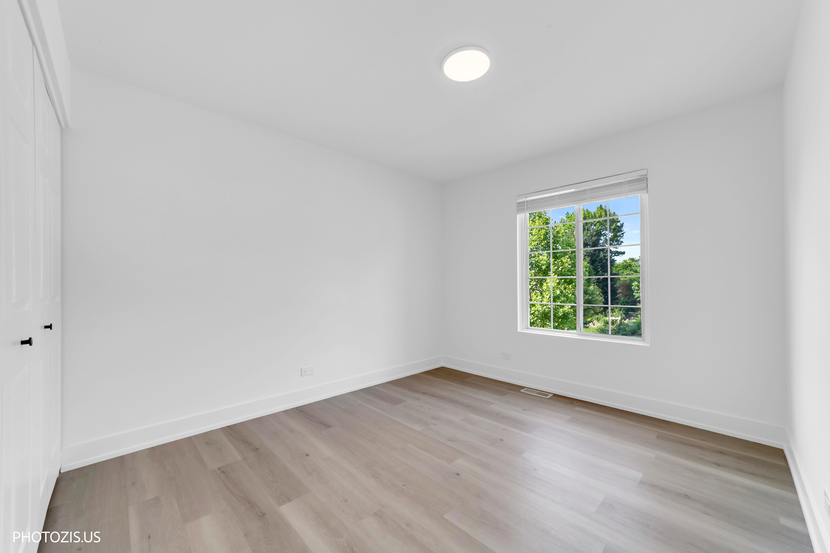 235 Aberdeen Drive Property Photo 20