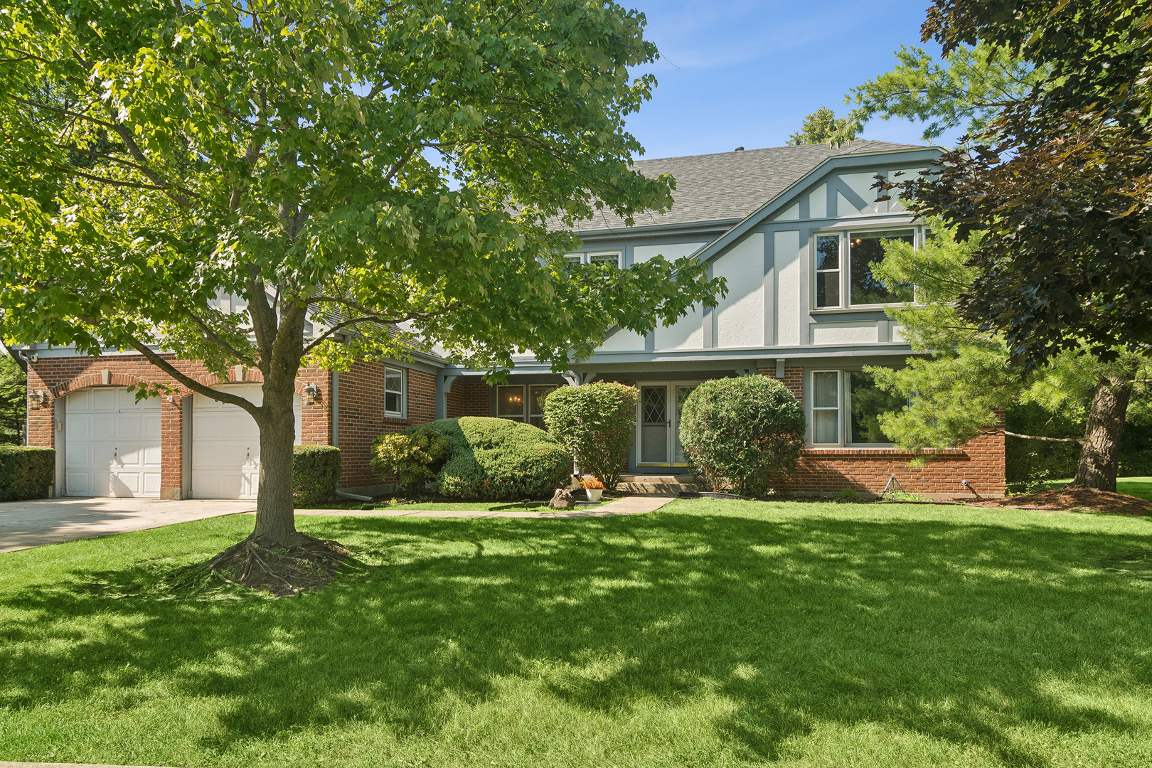 634 Raintree Road Property Photo 1