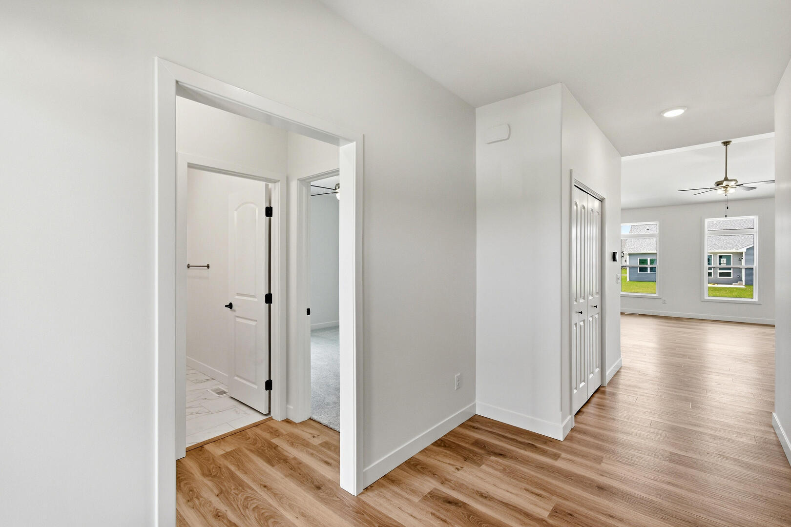 1415 W Milton Court Property Photo 3