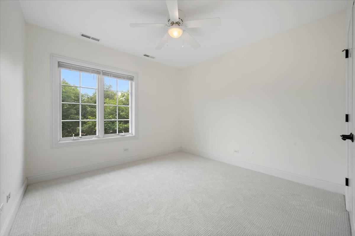 2536 Mcdaniel Avenue 402 Property Photo 18