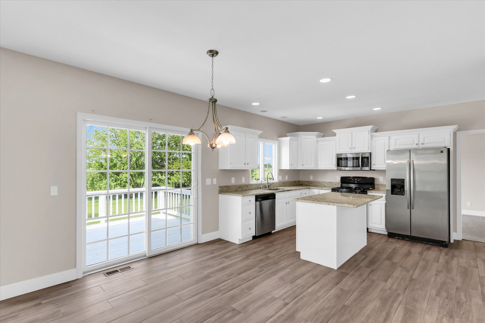 2413 Stricker Lane Property Photo 15