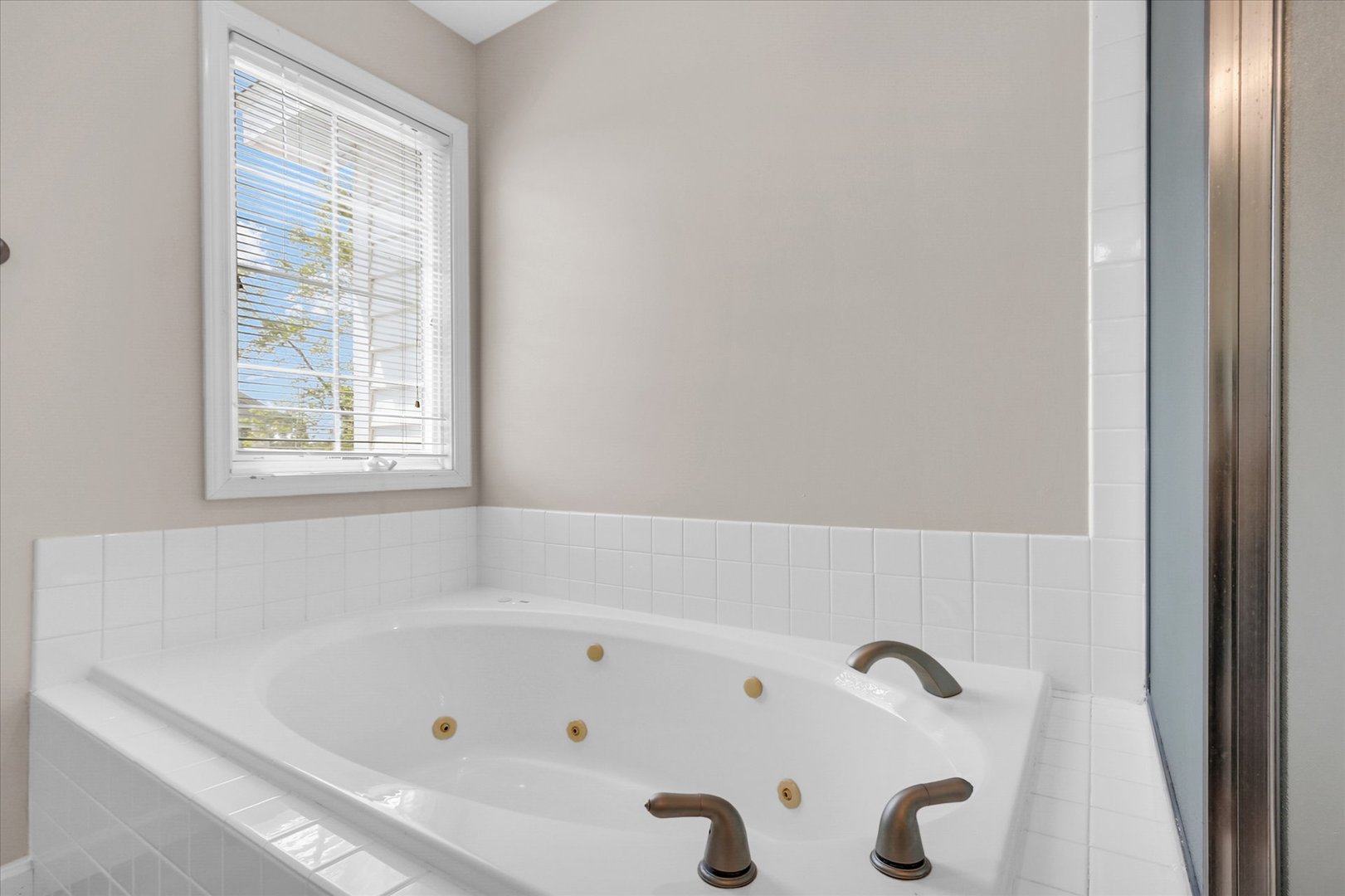 2413 Stricker Lane Property Photo 31