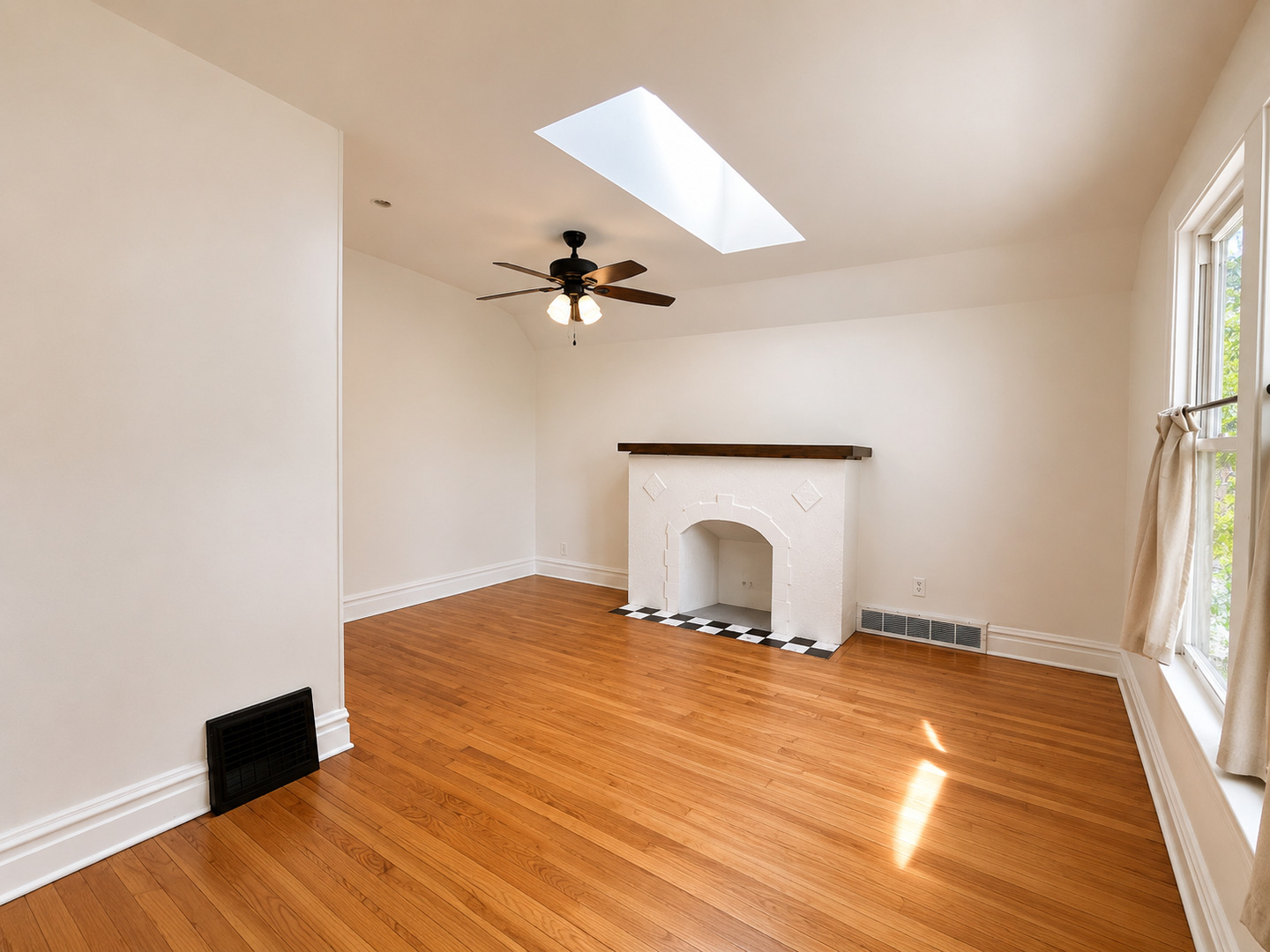 4003 Madison Avenue 2 Property Photo 5