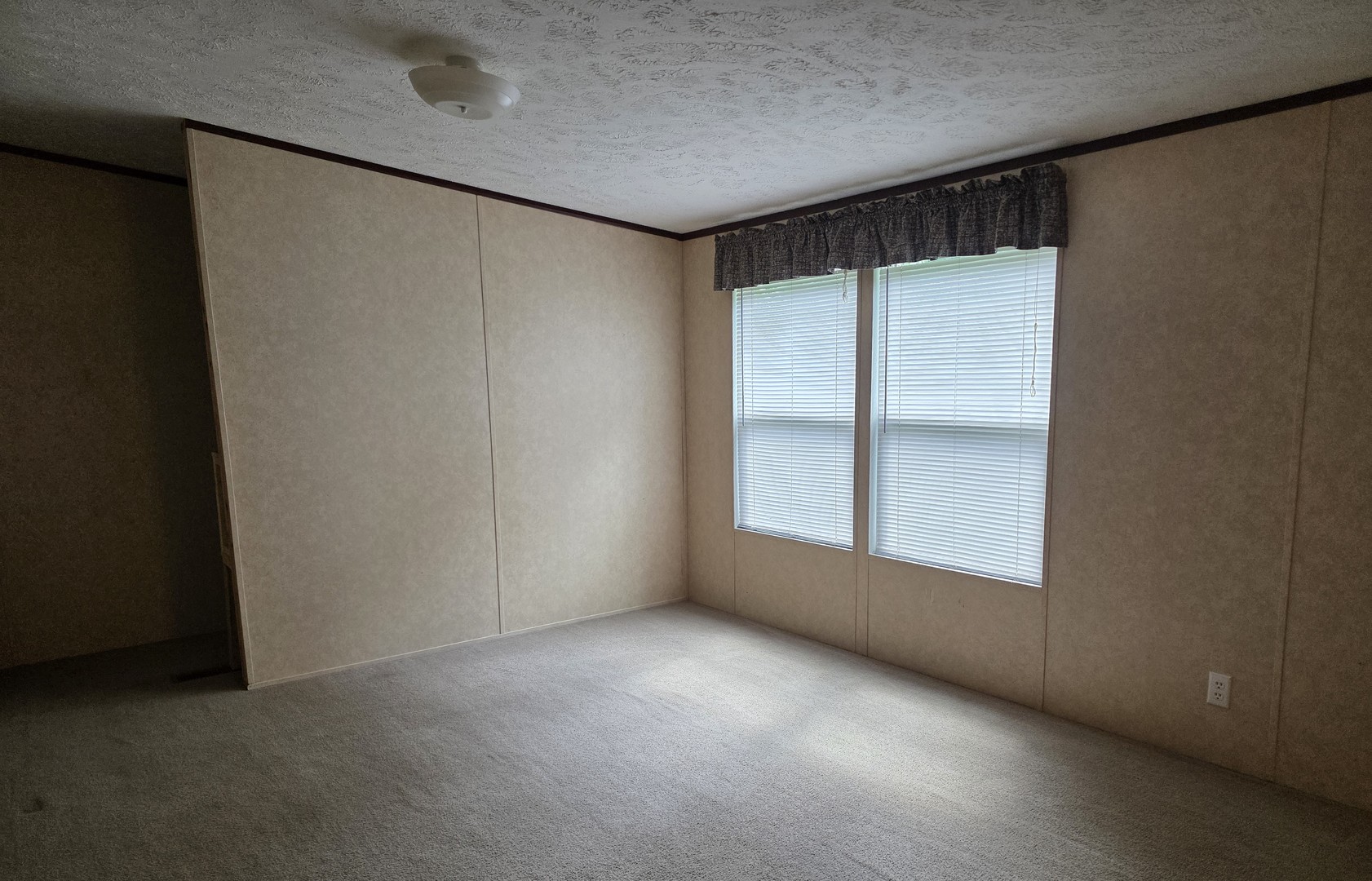 830 Telephone Road Property Photo 6