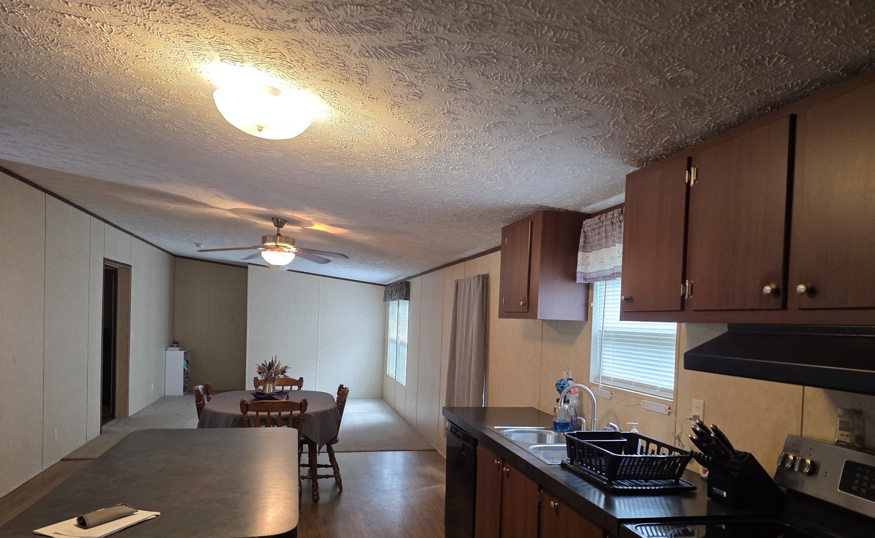 830 Telephone Road Property Photo 7