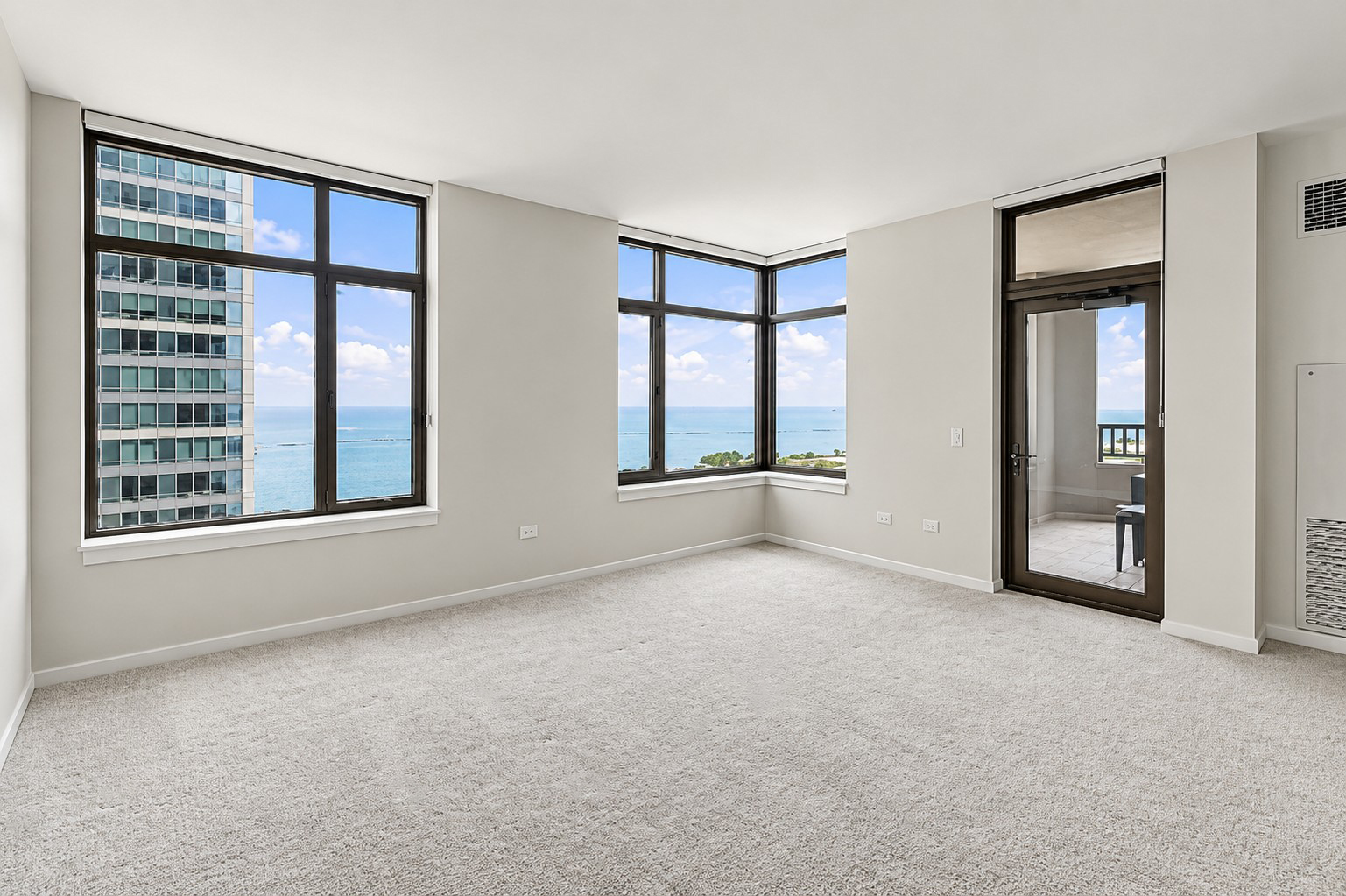530 N Lake Shore Drive 2005 Property Photo 16