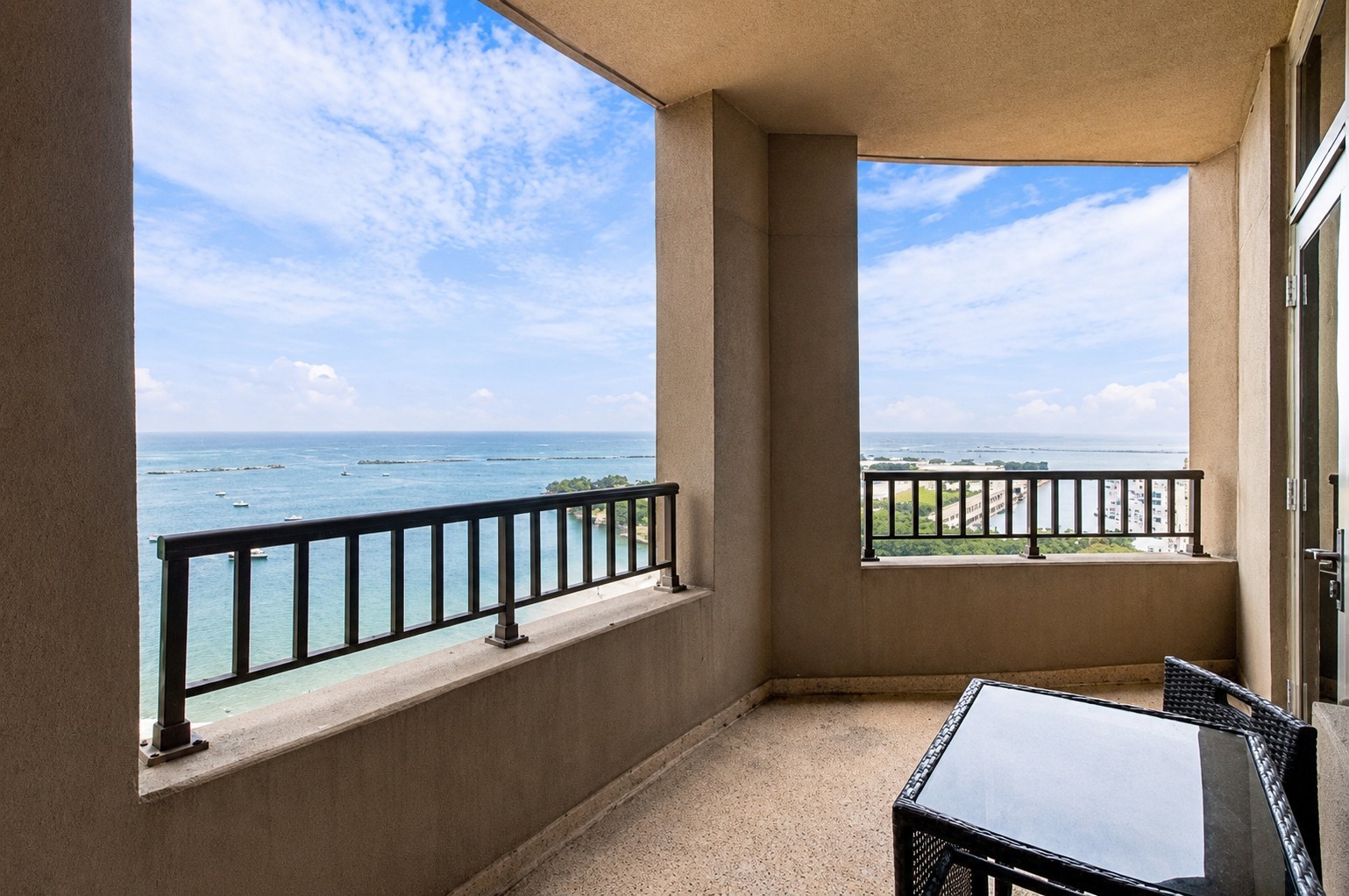 530 N Lake Shore Drive 2005 Property Photo 18