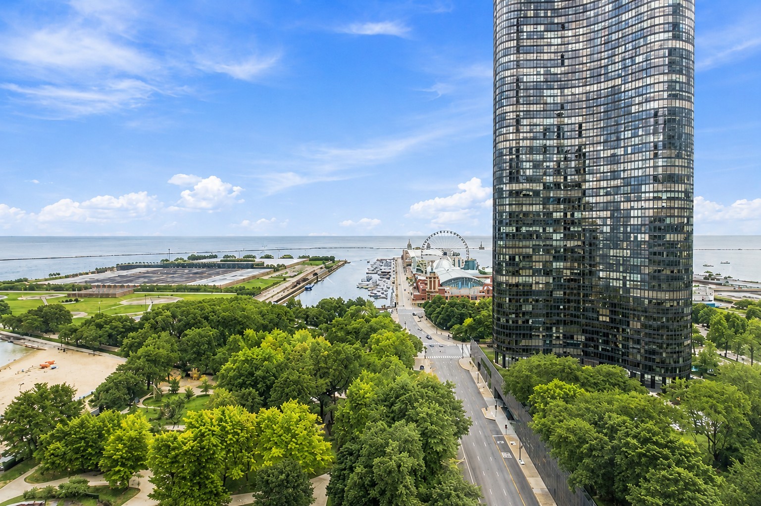 530 N Lake Shore Drive 2005 Property Photo 28