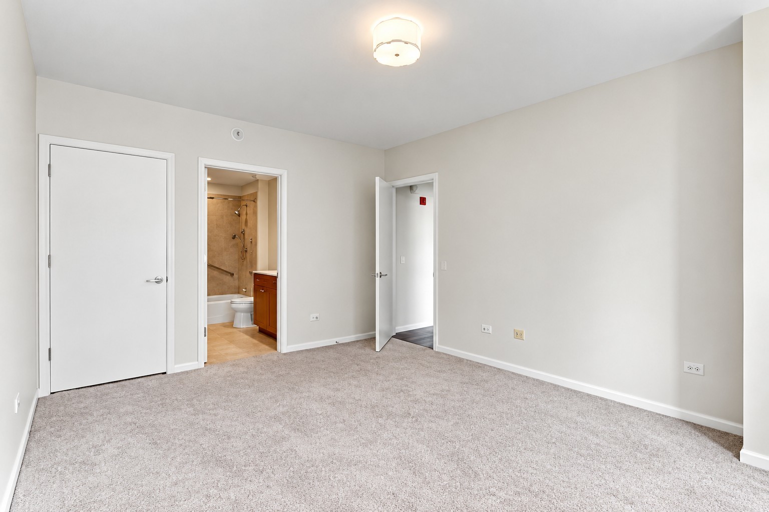 530 N Lake Shore Drive 2005 Property Photo 31