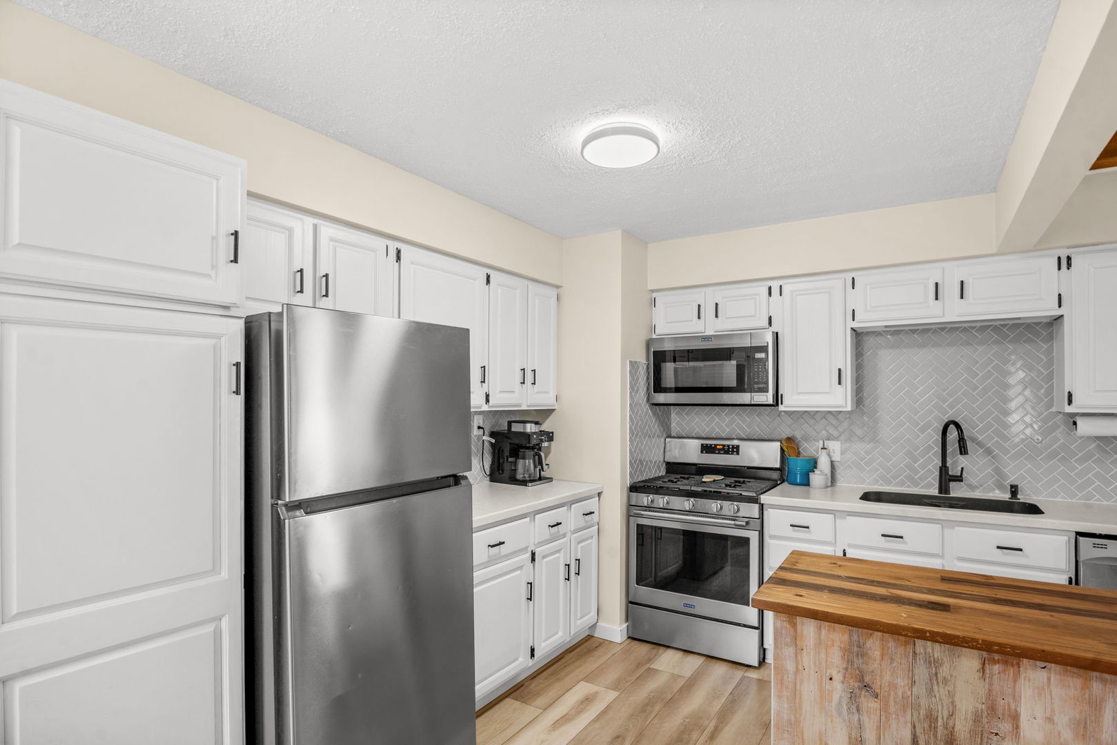 1530 Sunrise Drive Property Photo 10