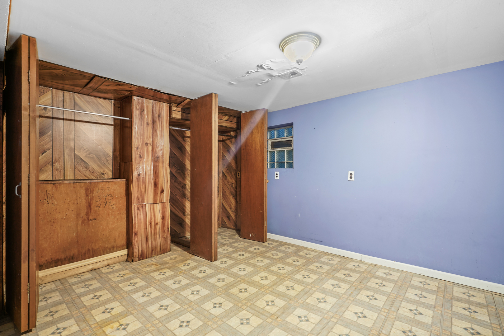3239 Cuyler Avenue Property Photo 18
