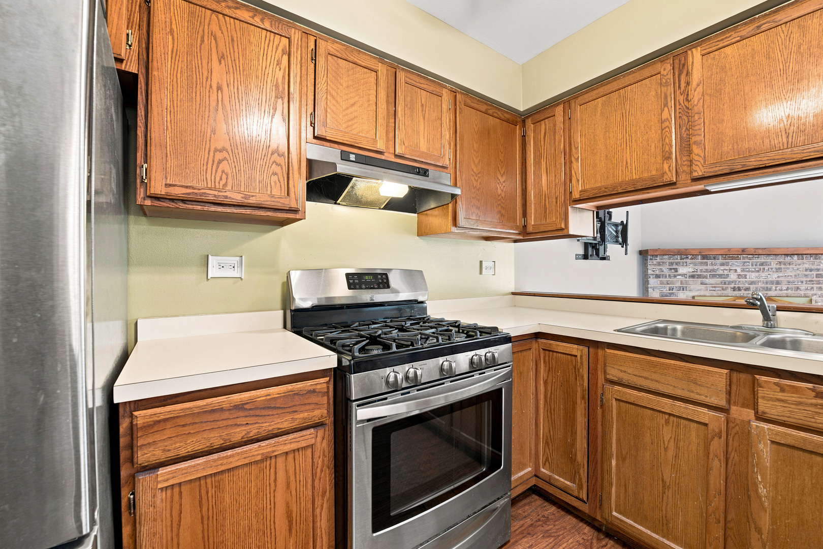 875 N Tamarac Boulevard Property Photo 10