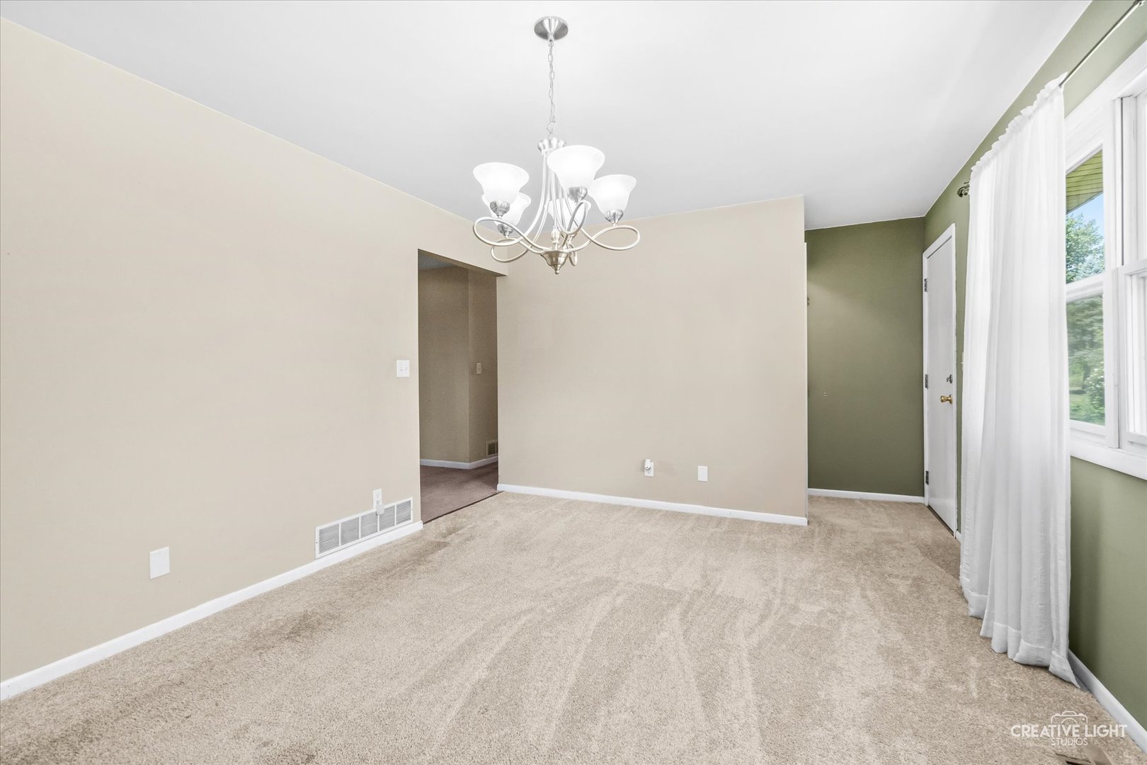 51 Dawn Avenue Property Photo 12