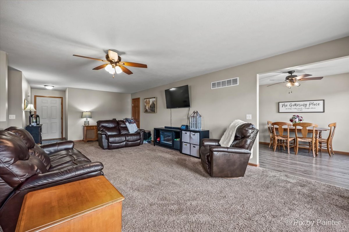 8358 Crooked Bend Road Property Photo 15