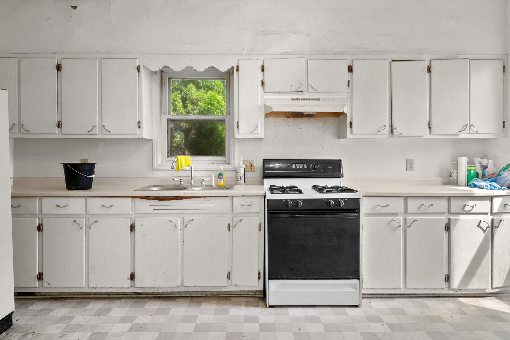 1023 16th Street Property Photo 5