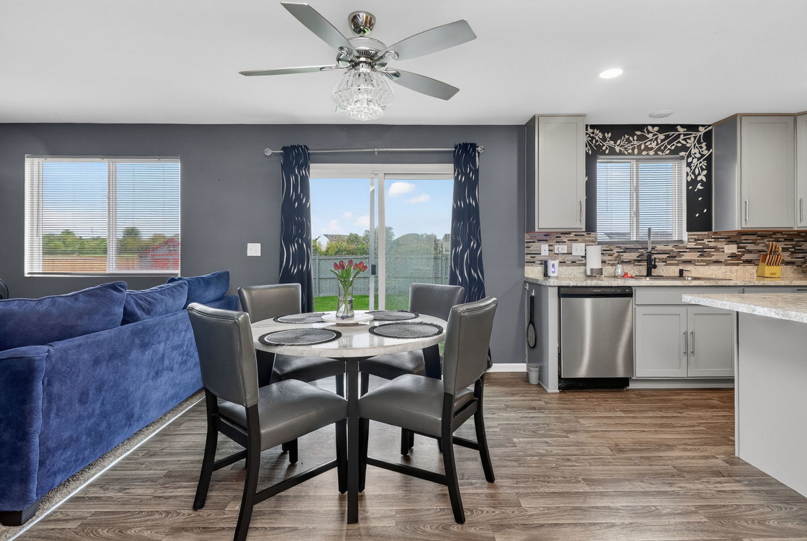 1213 Prairie Creek Trail Property Photo 3