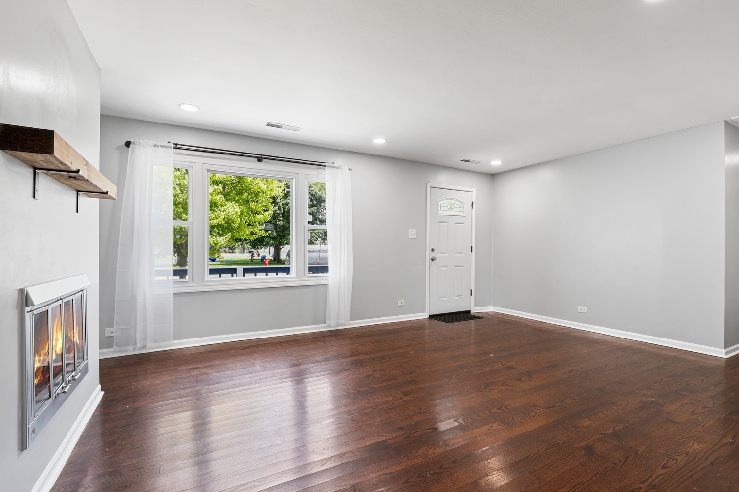 6243 Birmingham Street Property Photo 4