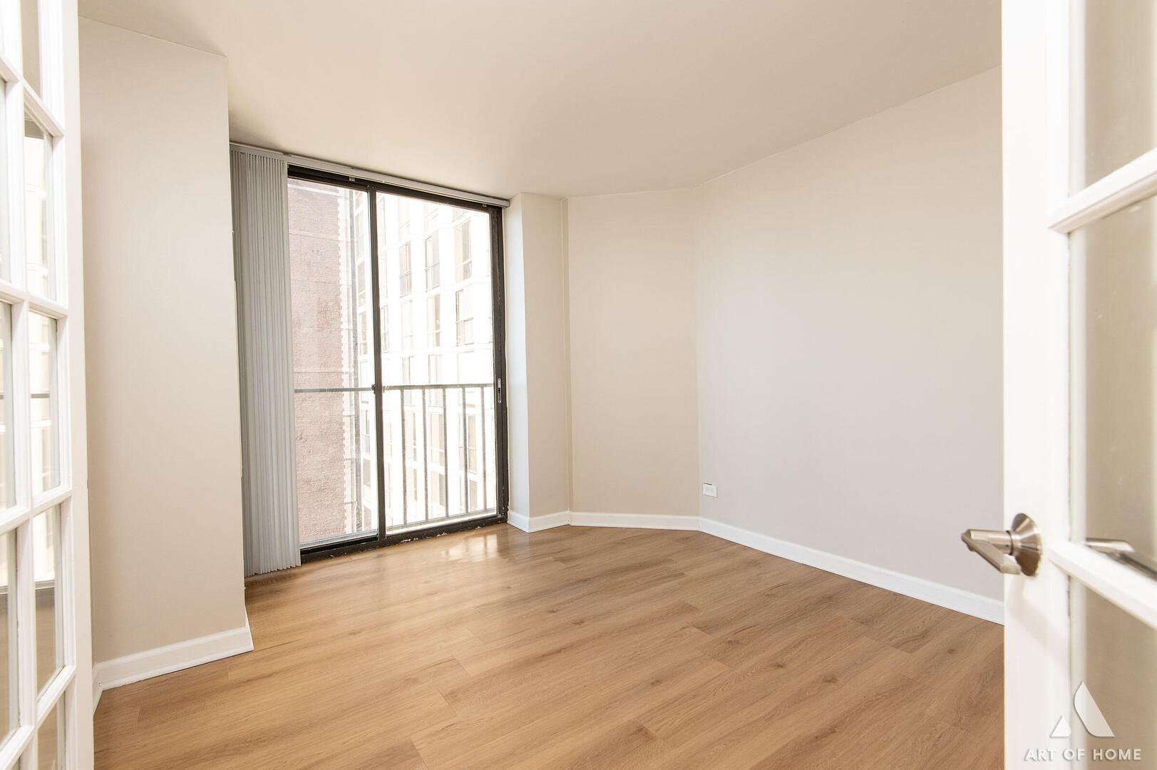 345 W Fullerton Parkway 1205 Property Photo 23