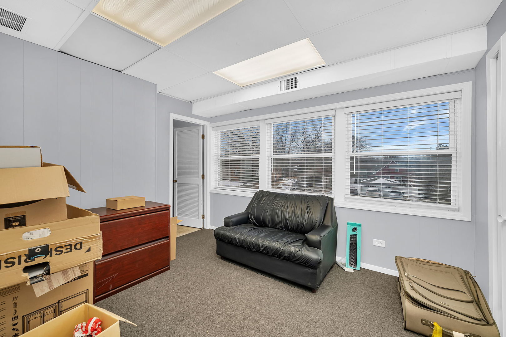 3s340 Rockwell Street 201 Property Photo 3