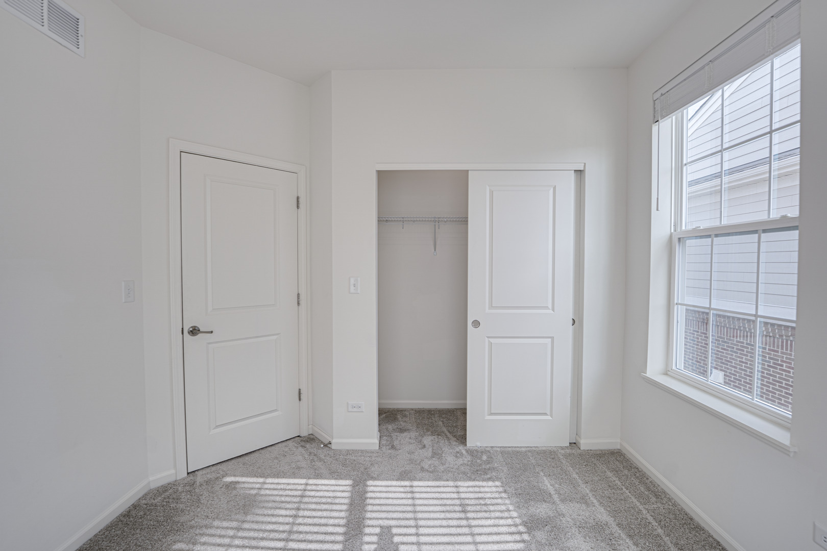2939 Showplace Drive Property Photo 14