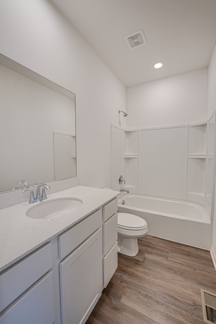 2939 Showplace Drive Property Photo 17