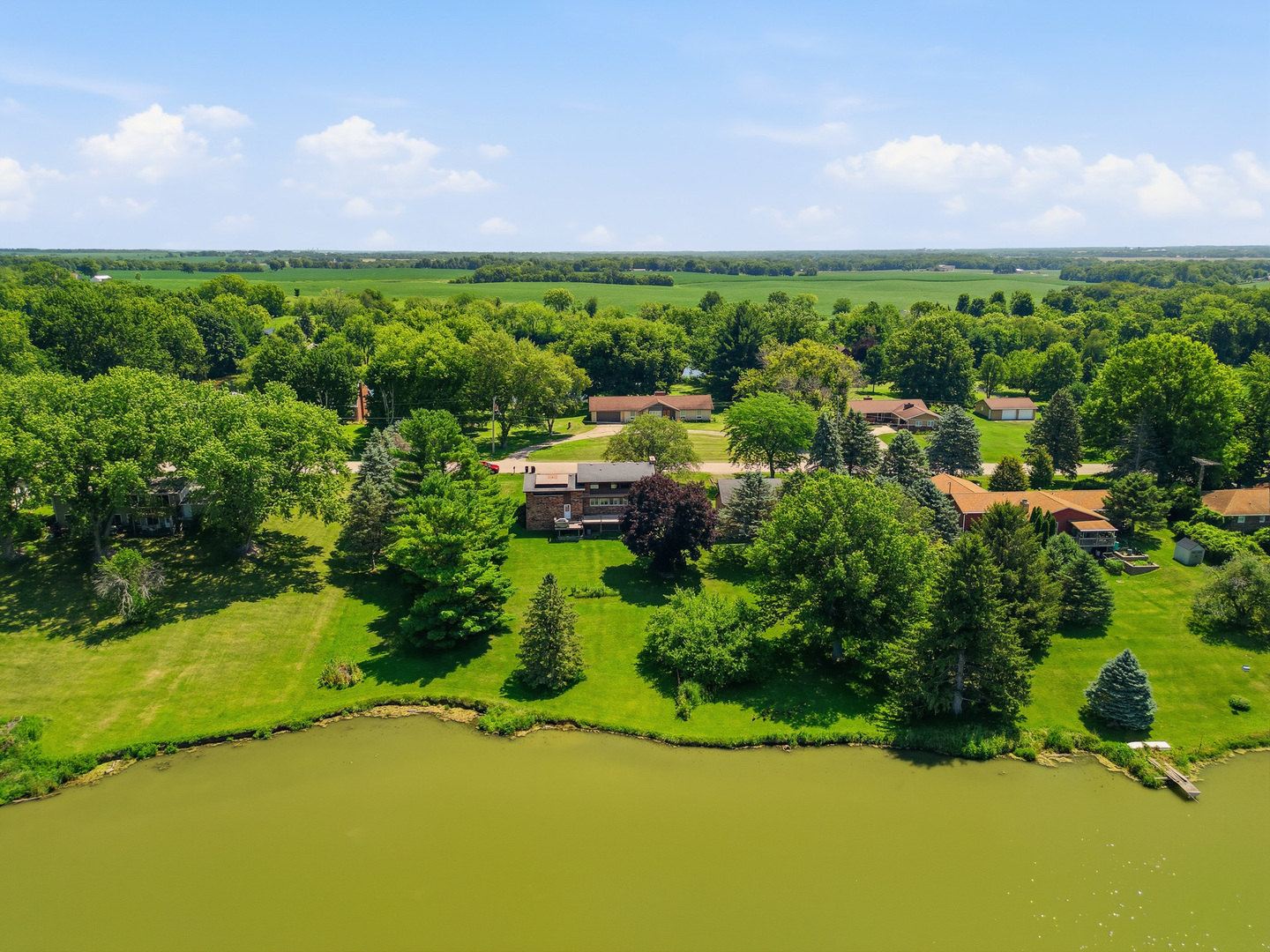 15721 Lakeside Drive Property Photo 8
