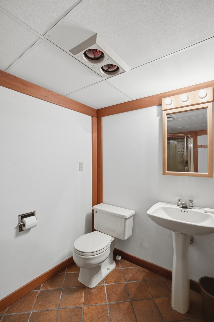 15721 Lakeside Drive Property Photo 29