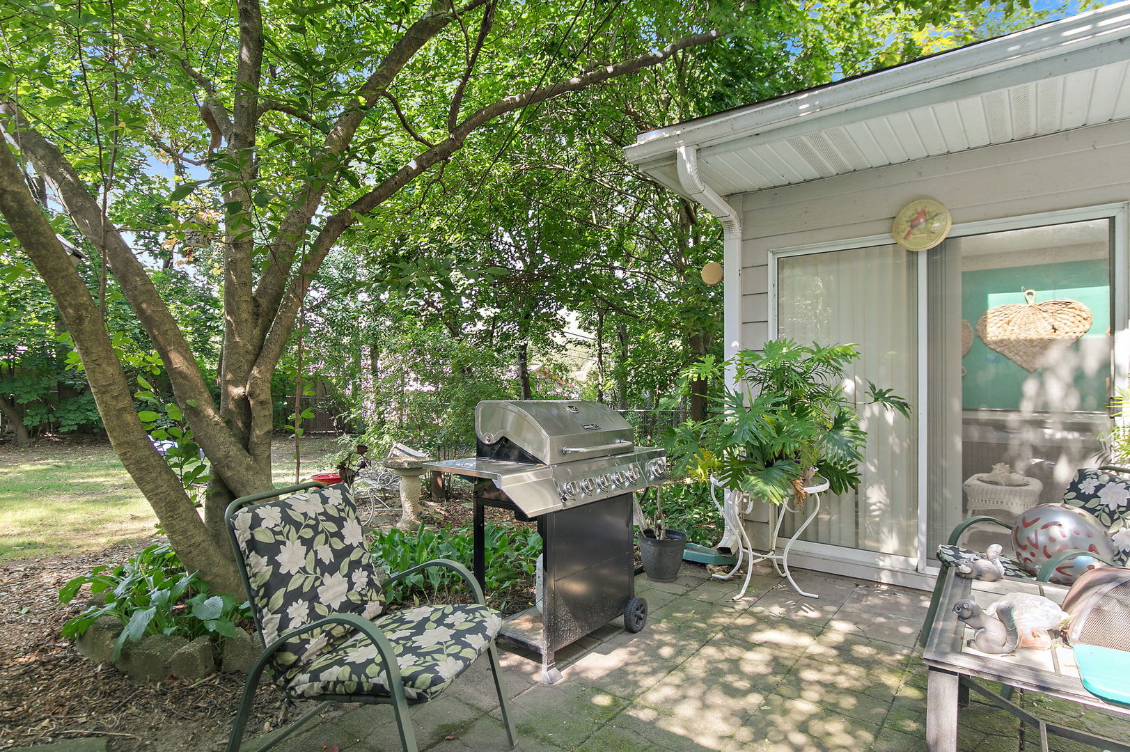 910 Division Street Property Photo 47