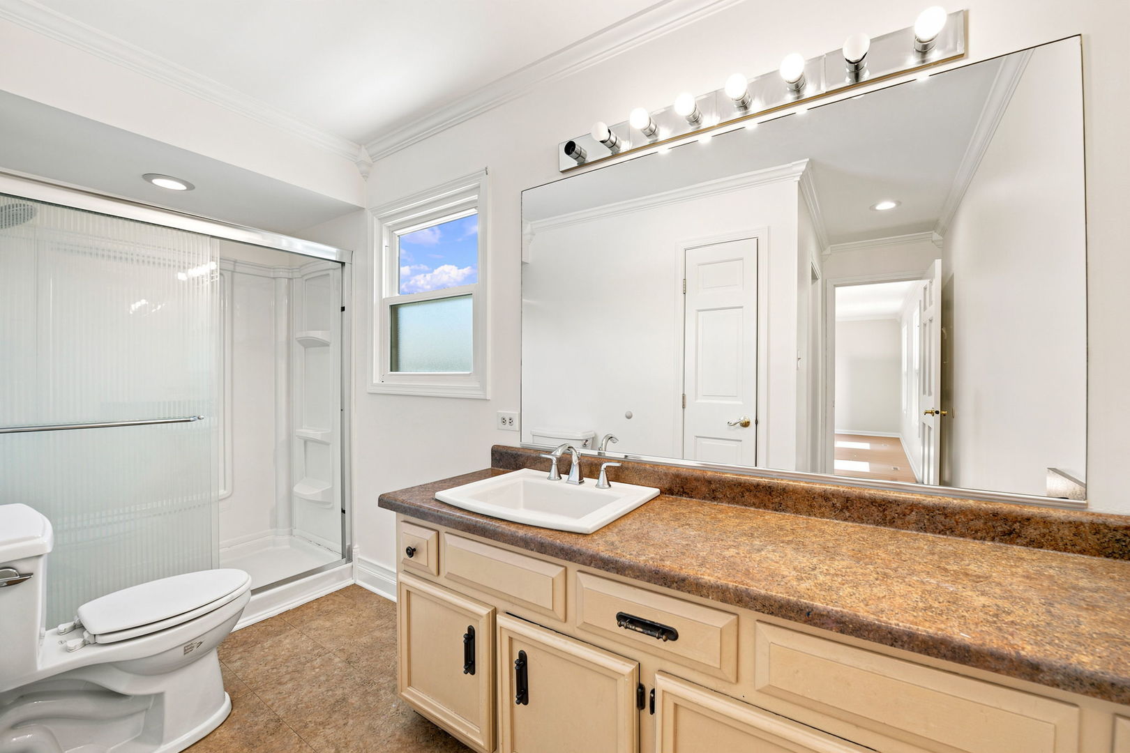 2925 Somme Street Property Photo 25