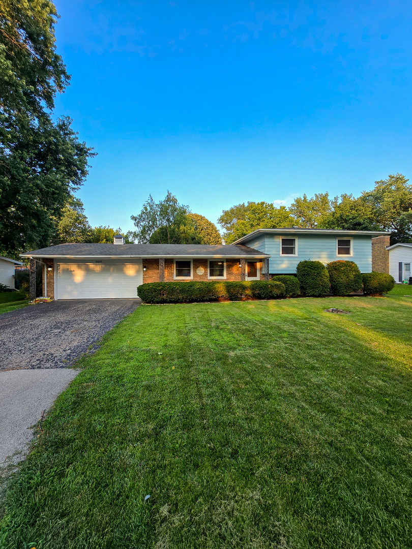 15821 S River Road Property Photo 1