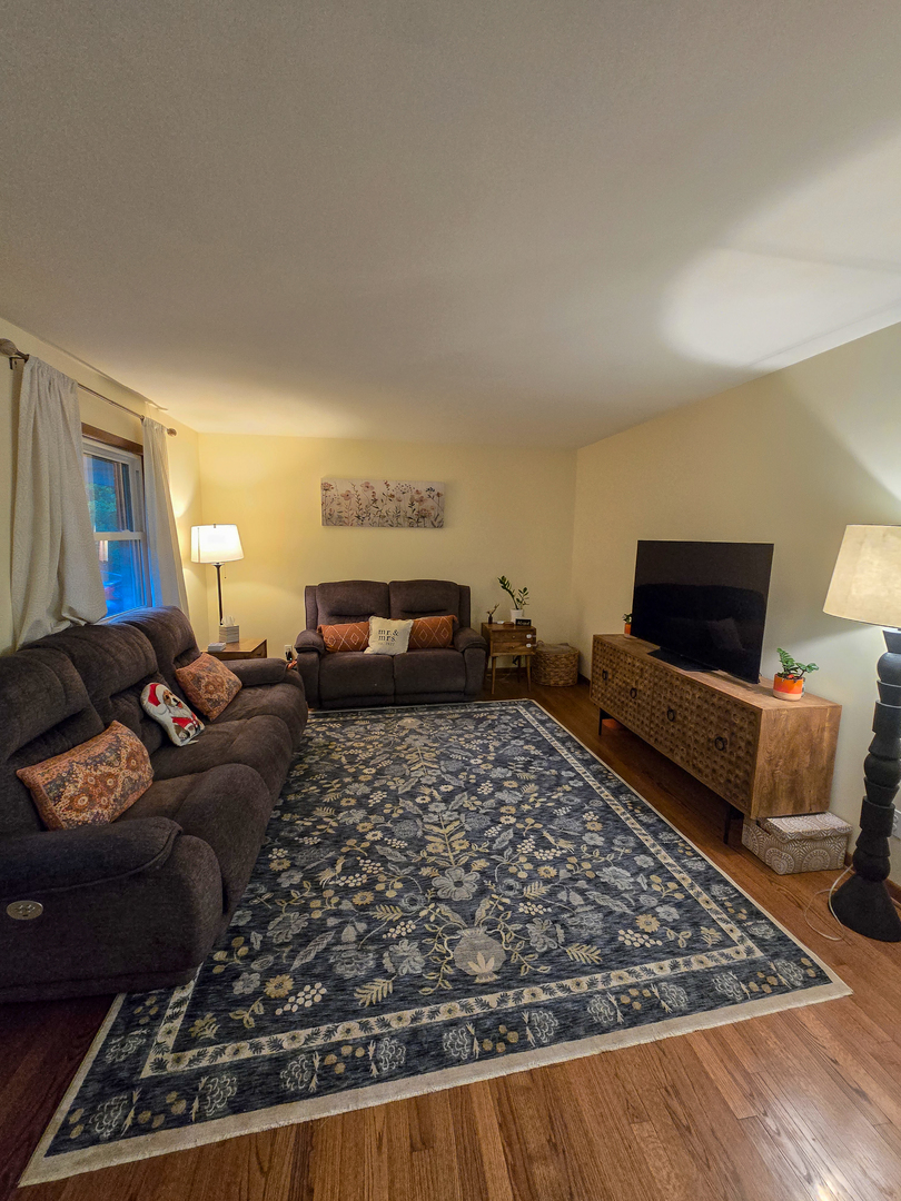 15821 S River Road Property Photo 6