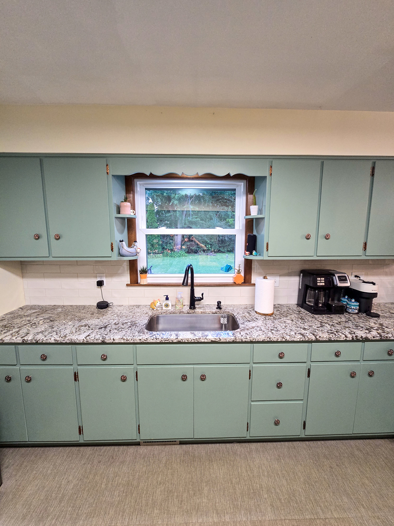 15821 S River Road Property Photo 11