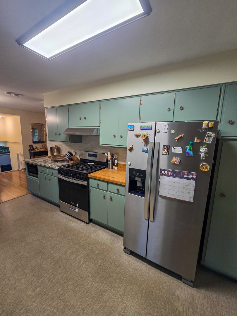 15821 S River Road Property Photo 12
