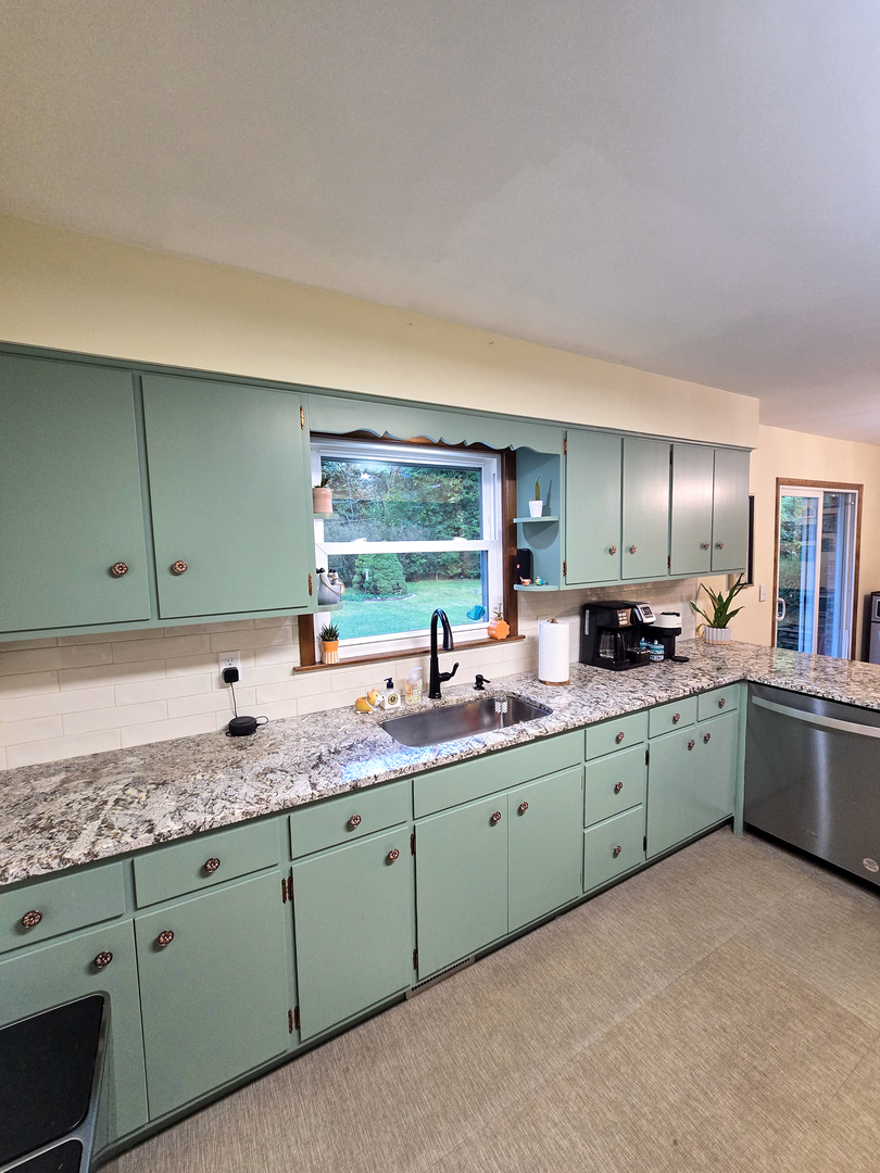 15821 S River Road Property Photo 13
