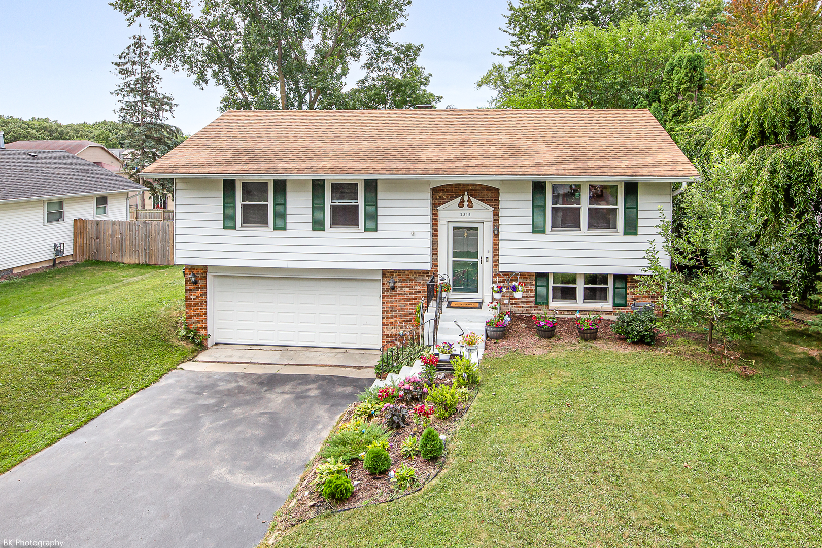 2319 Springhill Lane Property Photo 1
