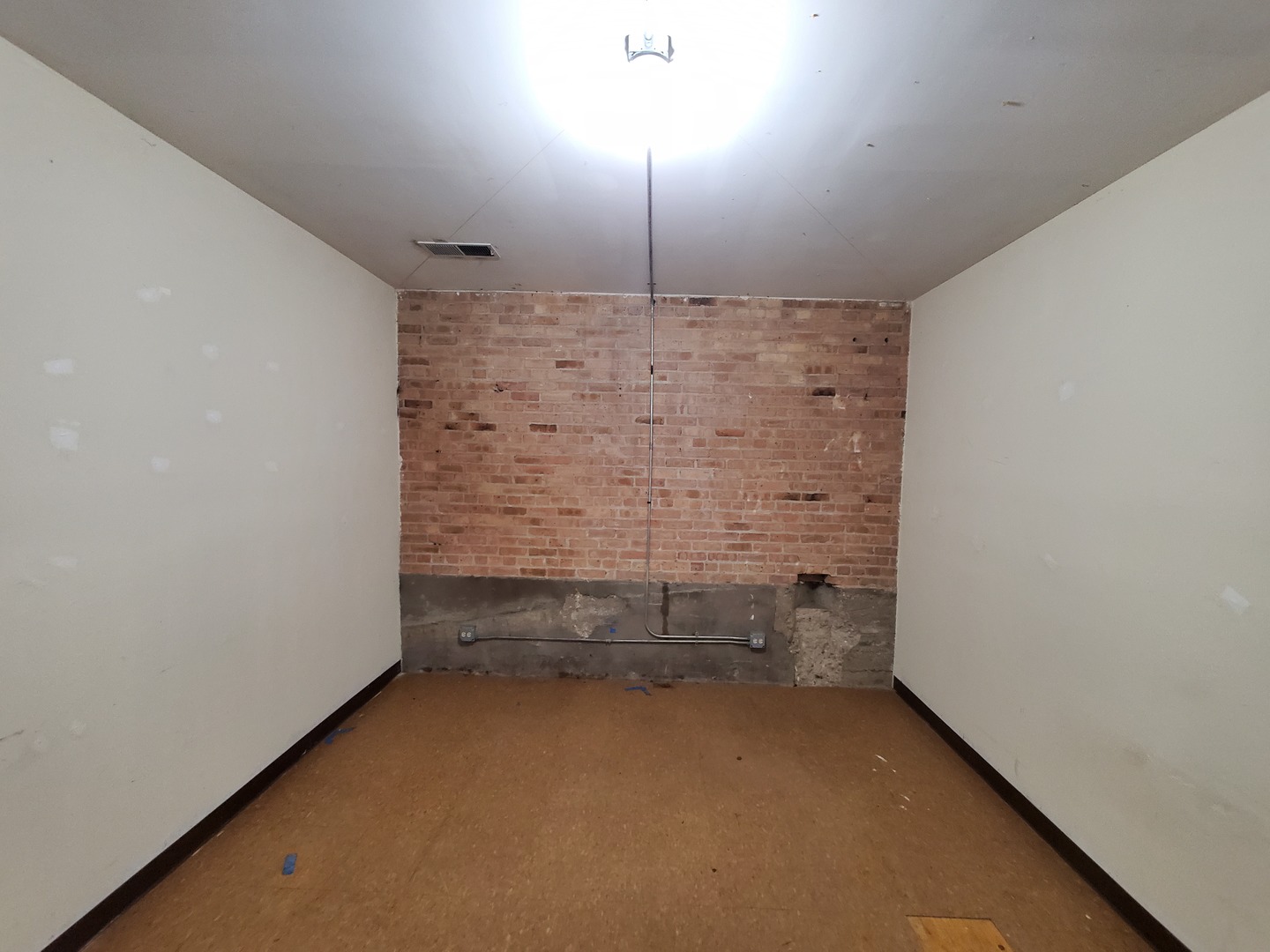 2217 W Ferdinand Street Property Photo 9
