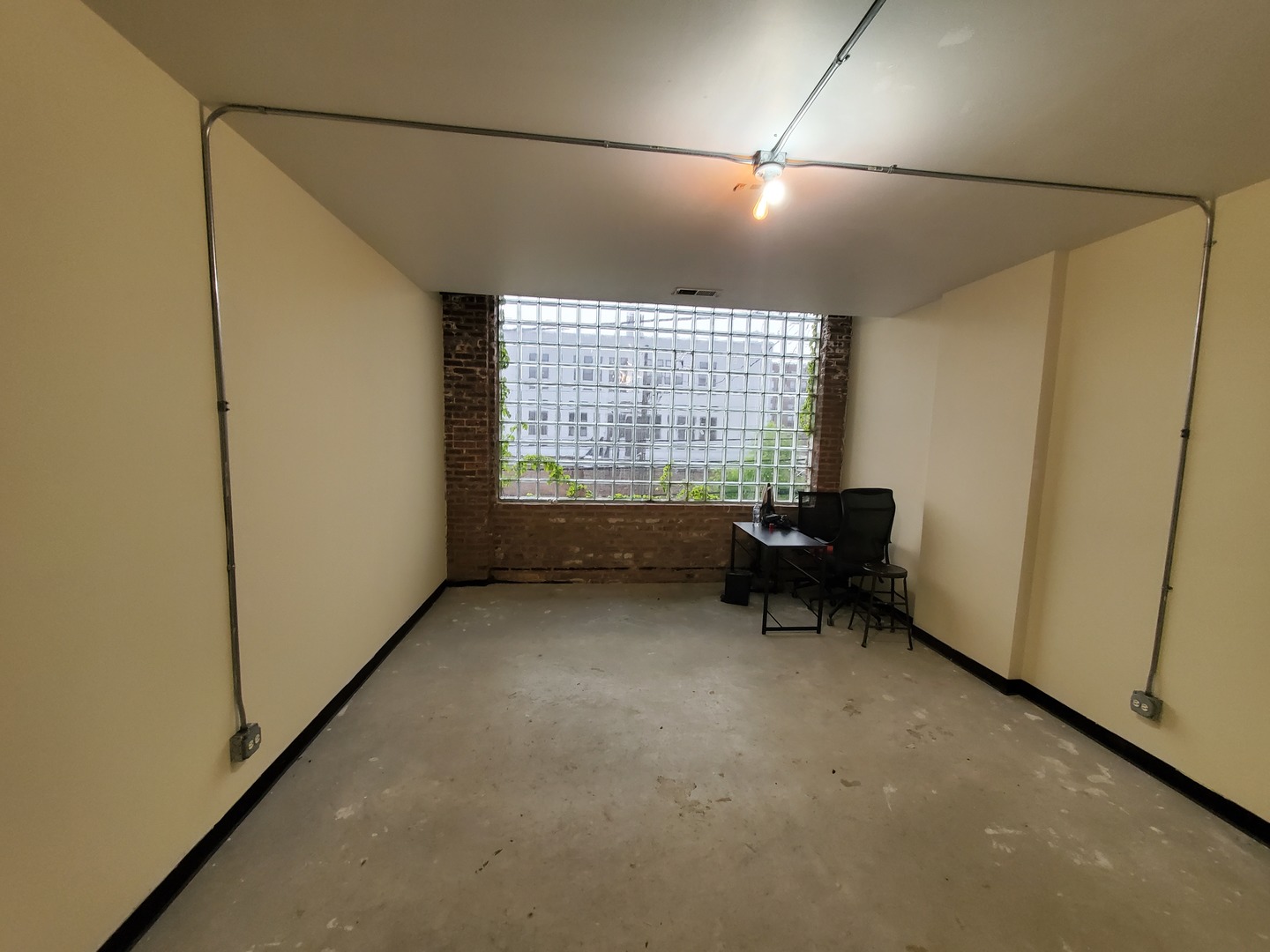 2217 W Ferdinand Street Property Photo 10