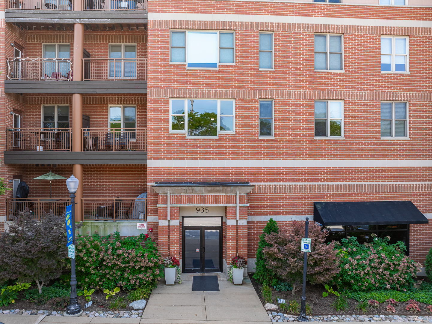 935 Burlington Avenue 309 Property Photo 26