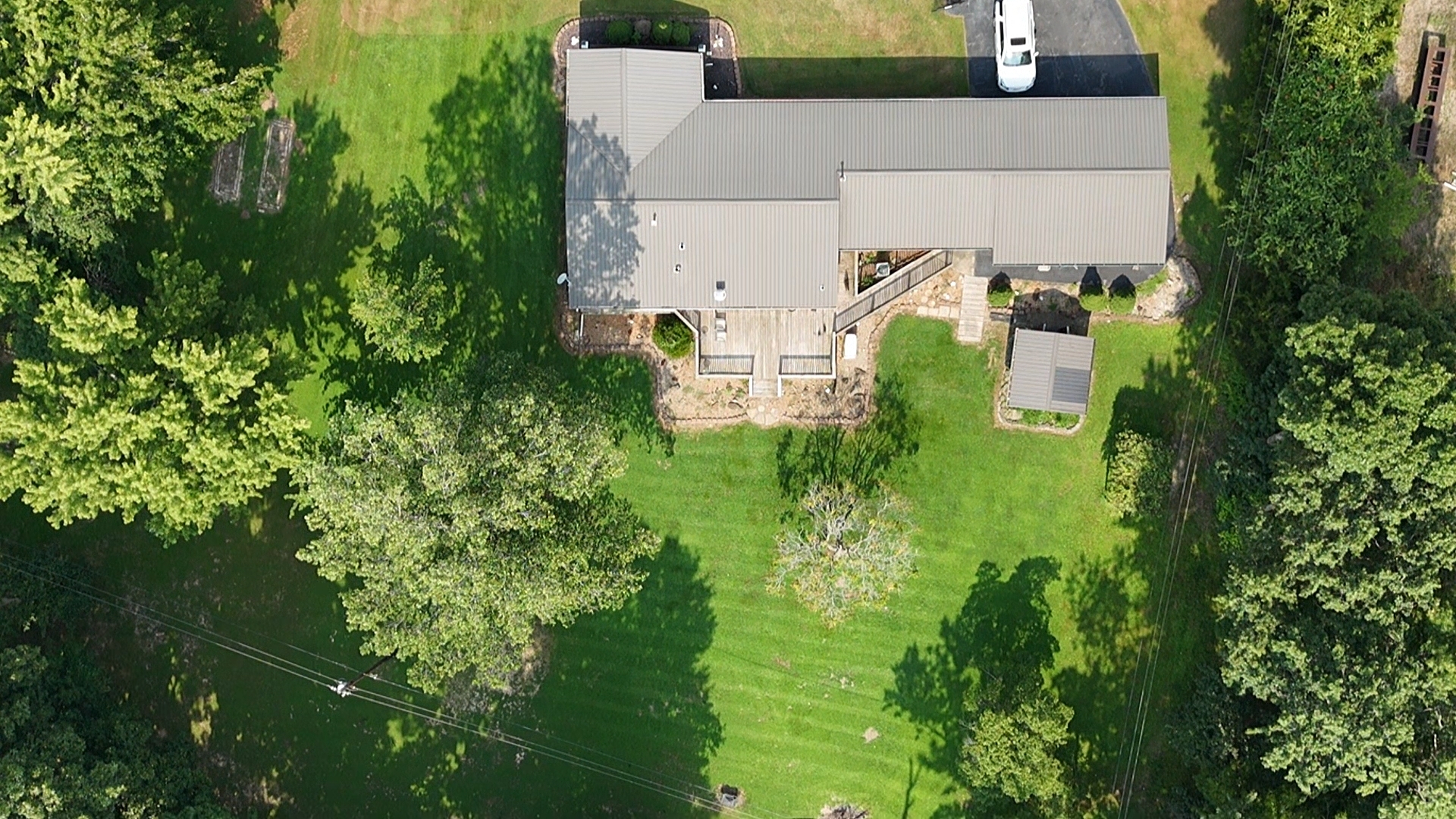 8 Lakedale Drive Property Photo 3