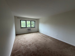401 S Grove Avenue 3a Property Photo 6