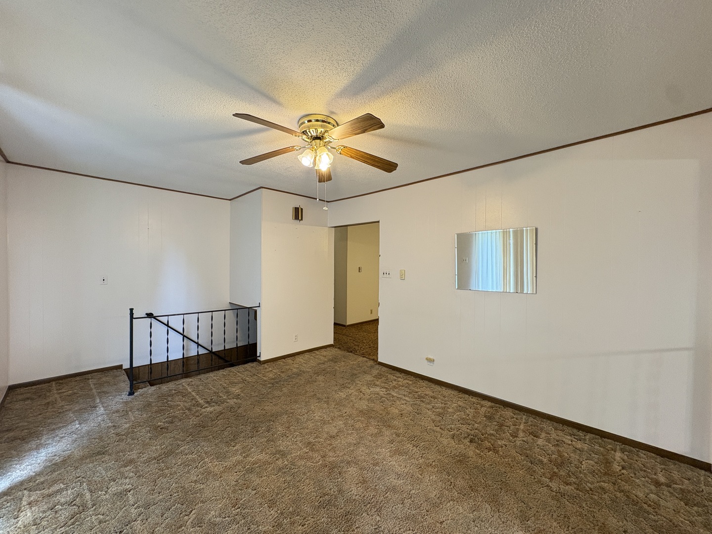 205 N Poplar Street Property Photo 6
