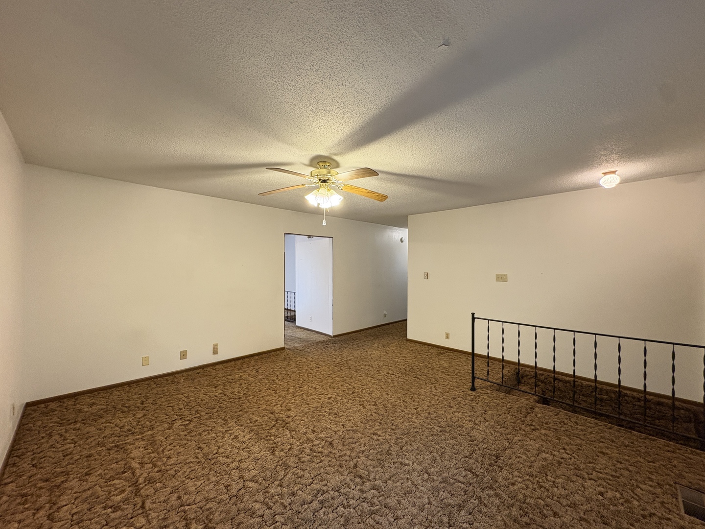 205 N Poplar Street Property Photo 13