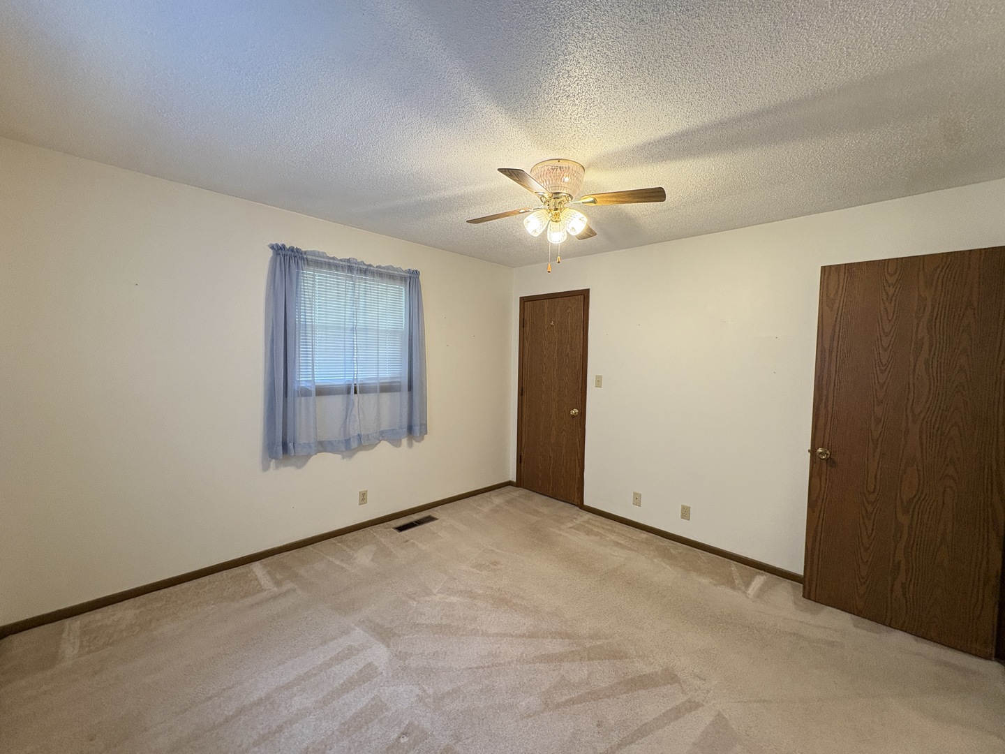 205 N Poplar Street Property Photo 19