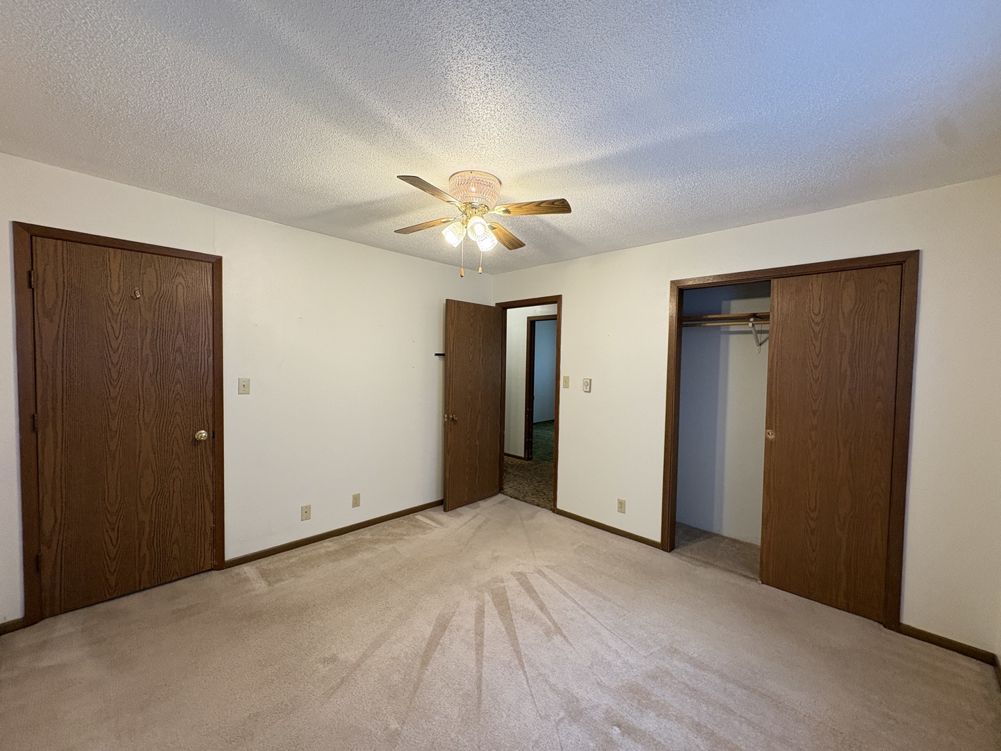 205 N Poplar Street Property Photo 20