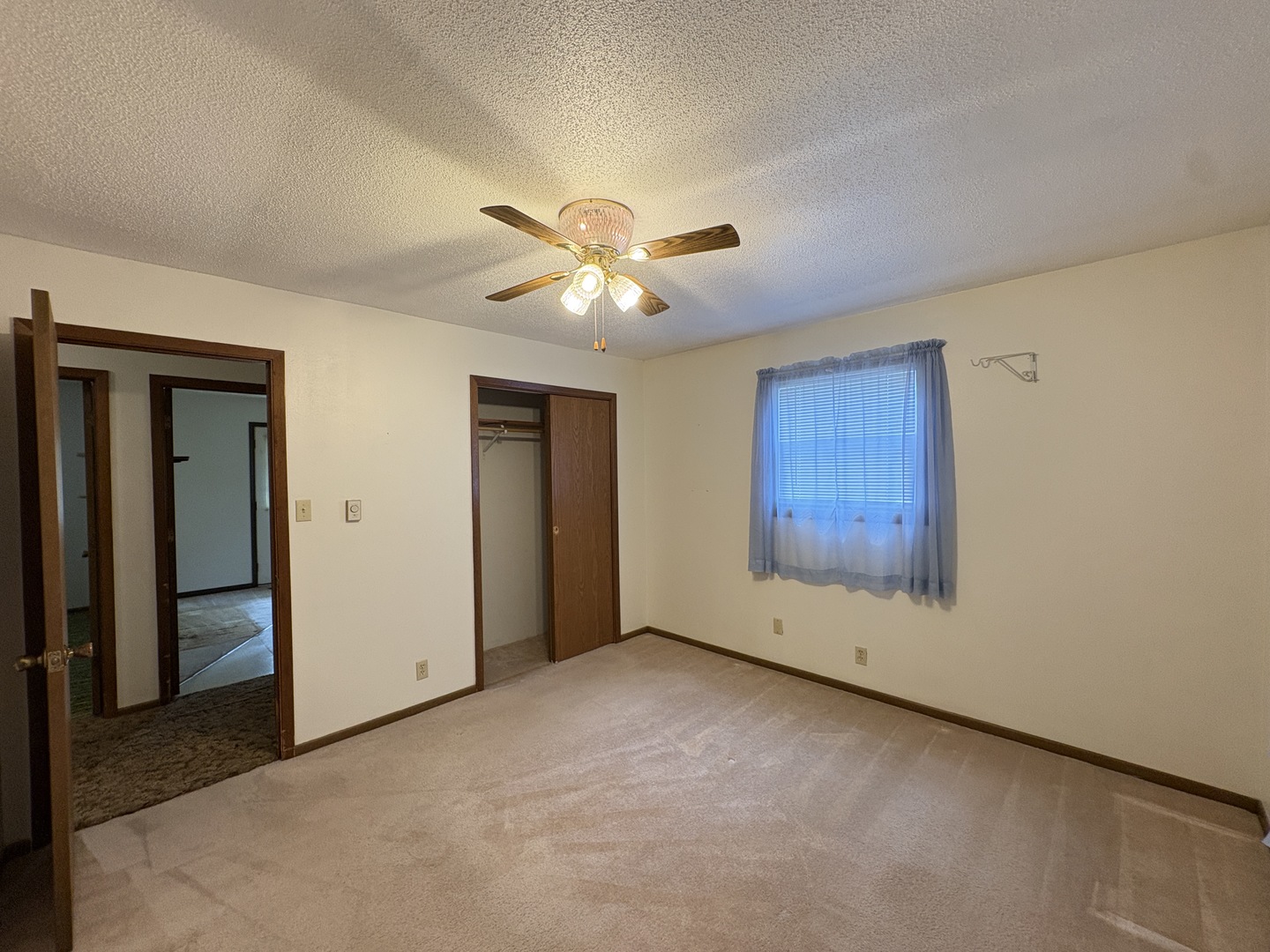 205 N Poplar Street Property Photo 21