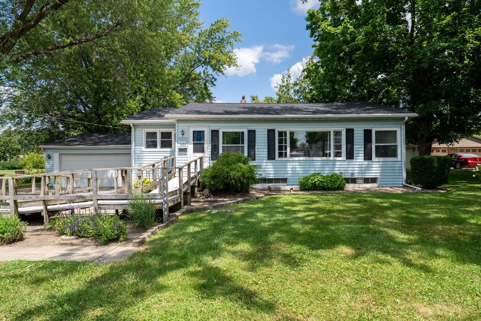 1426 E Morrell Street Property Photo 1