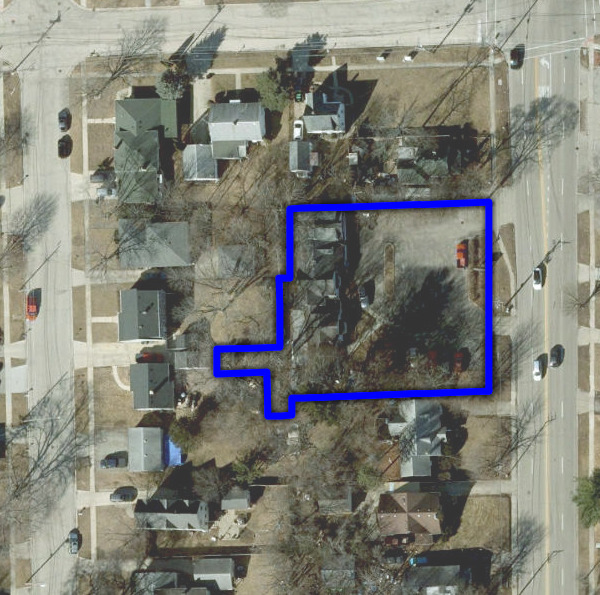230 N Mclean Boulevard Property Photo 4